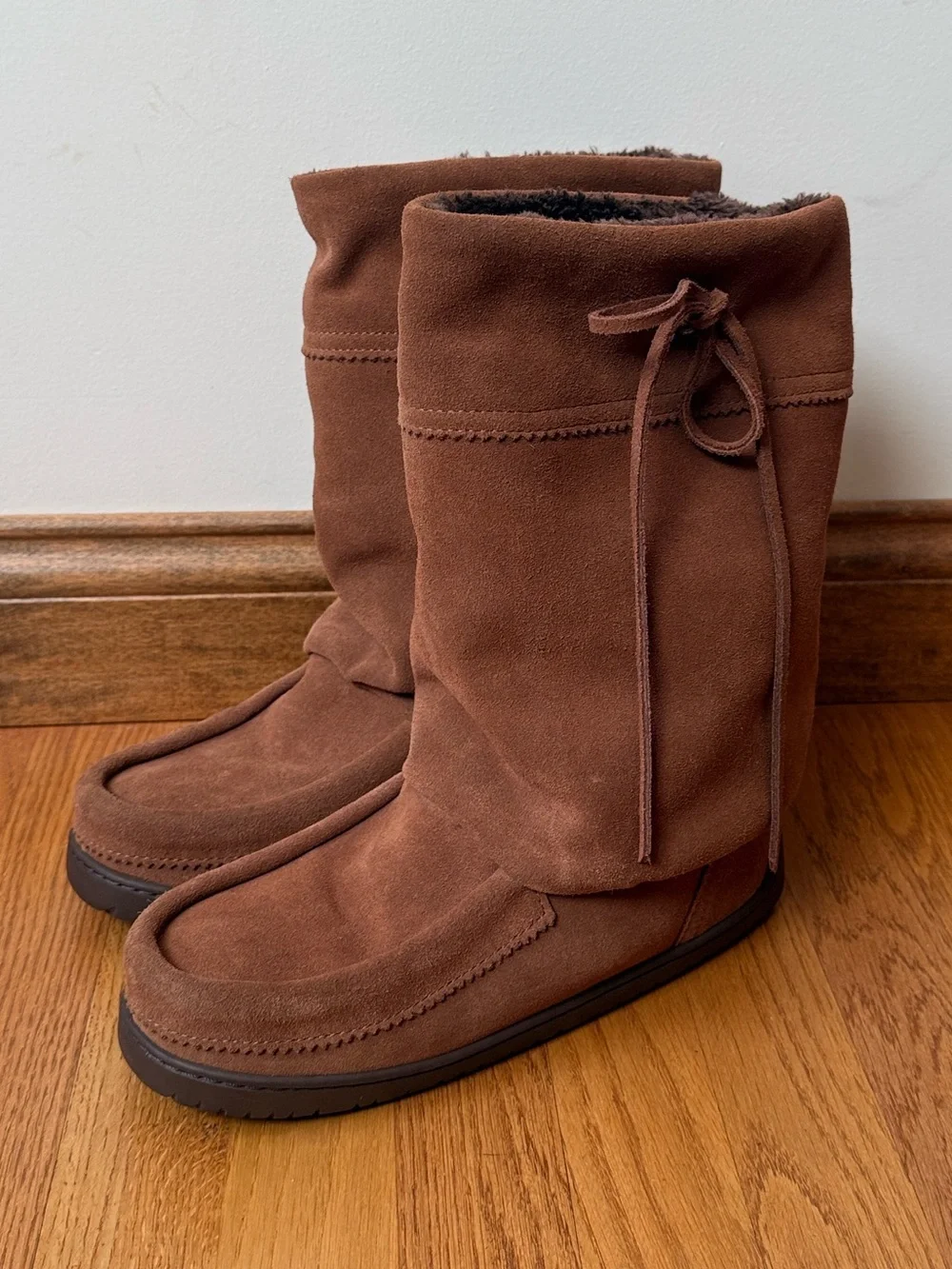Manitobah Hunter Waterproof Winter Boots Suede Comfort Unisex Men’s 7 Ladies 9